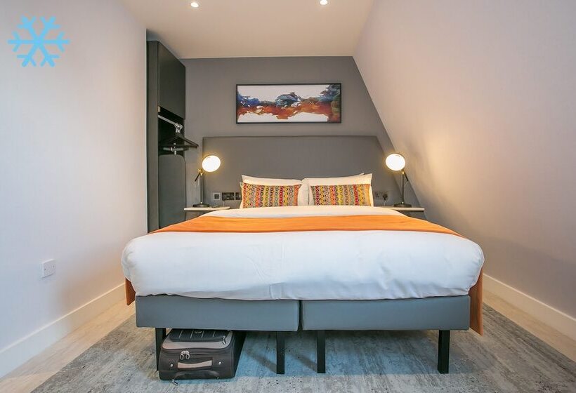 컴포트 스튜디오, Grafton Street Studios