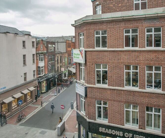 디럭스 스튜디오, Grafton Street Studios