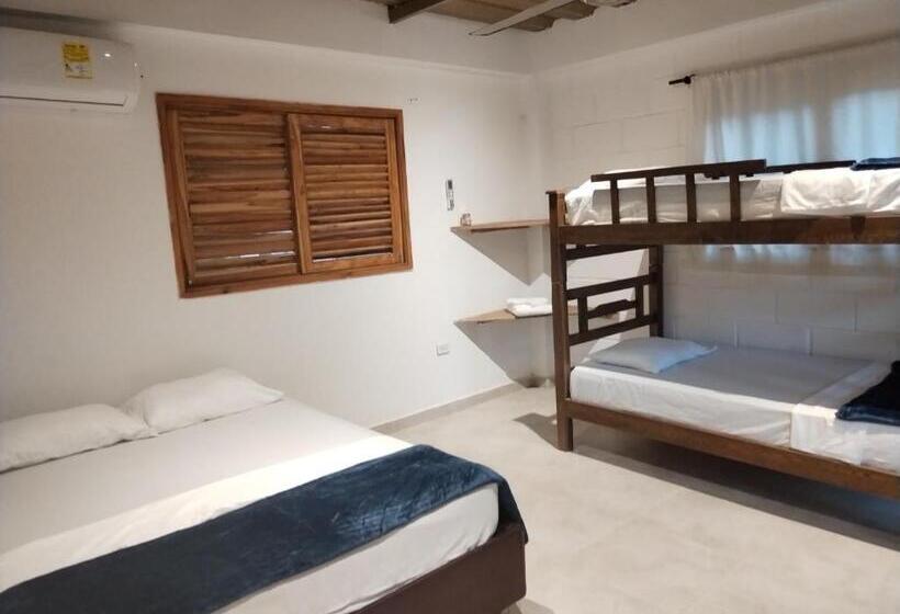 חדר דלוקס לארבעה, Bao Bao Hostel