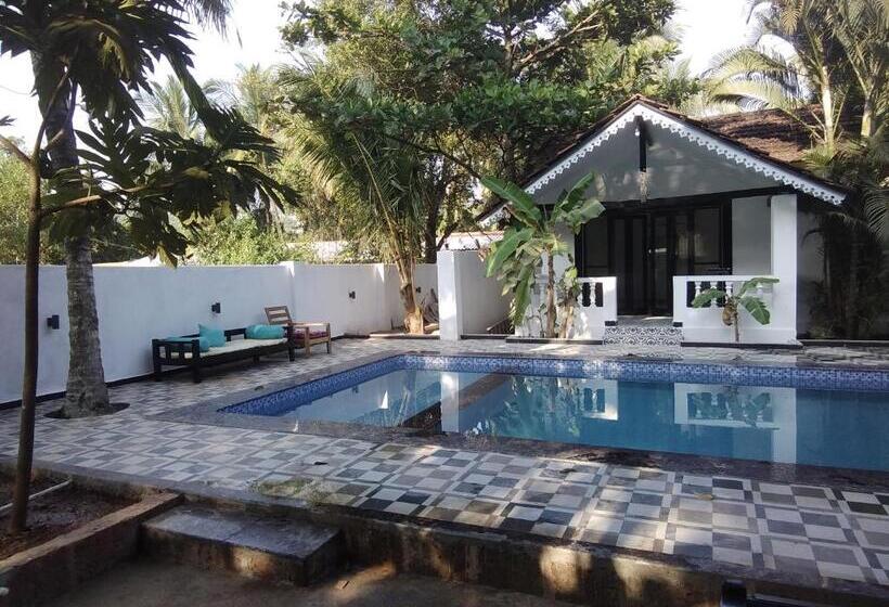 بنجلو قياسى مطلّ علي الحديقة, God S Gift Morjim