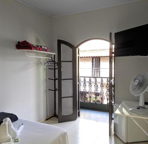 اتاق لوکس با بالکن, Pousada Maciel