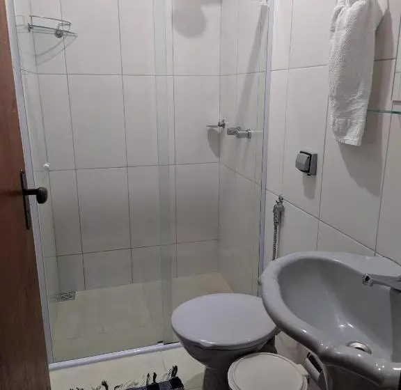 Standard Neljän Hengen Huone, Pousada Maciel