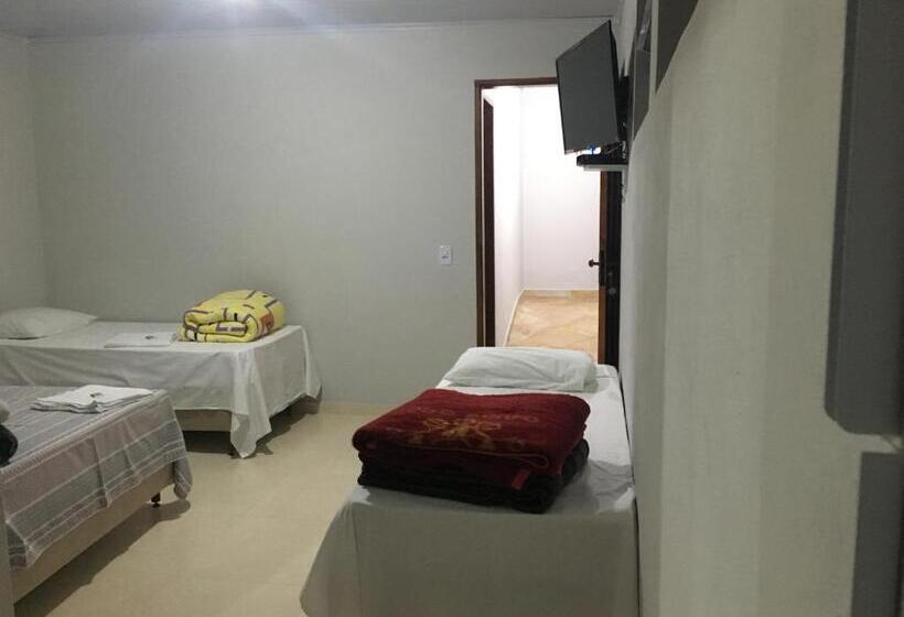 اتاق استاندارد چهار تخته, Pousada Maciel