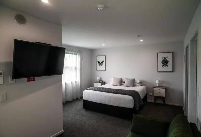 スタンダードスタジオ, Central Park Apartments