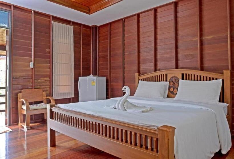 חדר סטנדרט נוף לבריכה, Home At Chan Resort