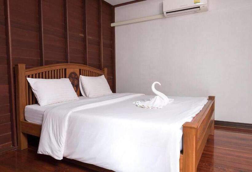 חדר סטנדרט נוף לבריכה, Home At Chan Resort