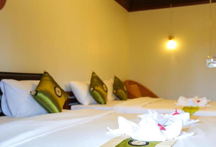 اتاق استاندارد چهار تخته, Home At Chan Resort