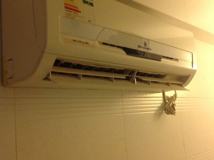 اتاق خانوادگی, Head Sun Guest House