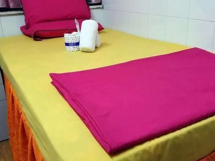 اتاق خانوادگی, Head Sun Guest House