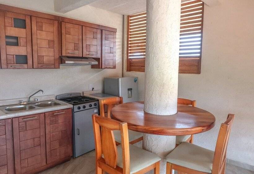 جناح جونيور, Villas Punta Blanca