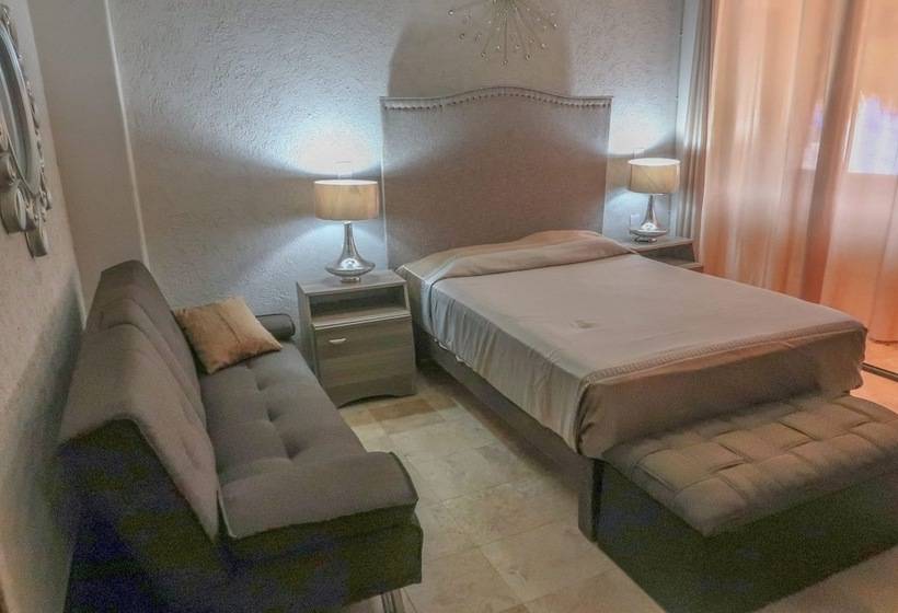 جناح جونيور, Villas Punta Blanca