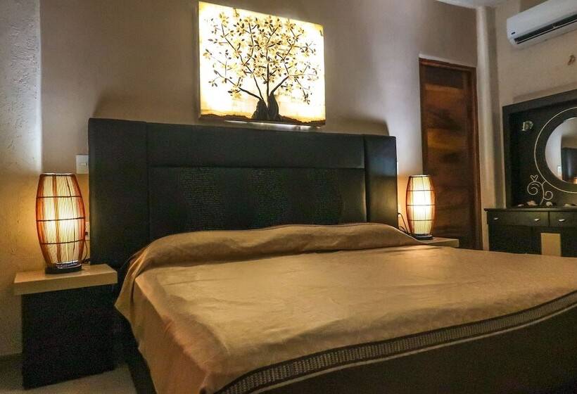 جناح جونيور, Villas Punta Blanca