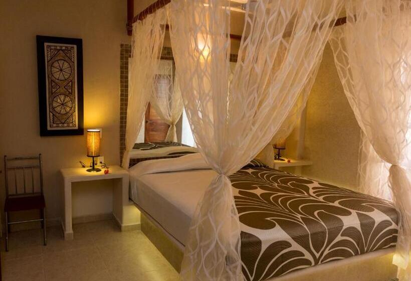 جناح جونيور, Villas Punta Blanca