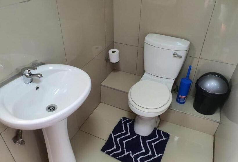 Chalet met 1 Slaapkamer, @ The Village Lodge