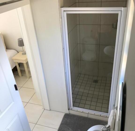 Номер Стандарт Вид на Бассейн, 10 On Beresford