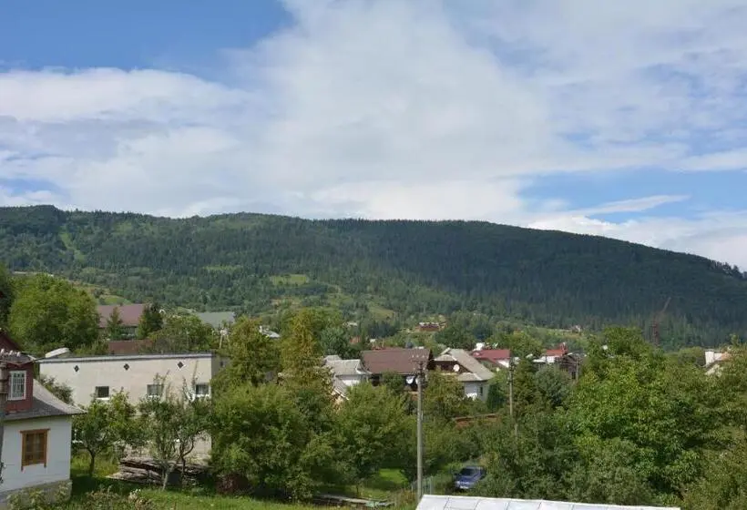 デラックスルーム, Bukovets