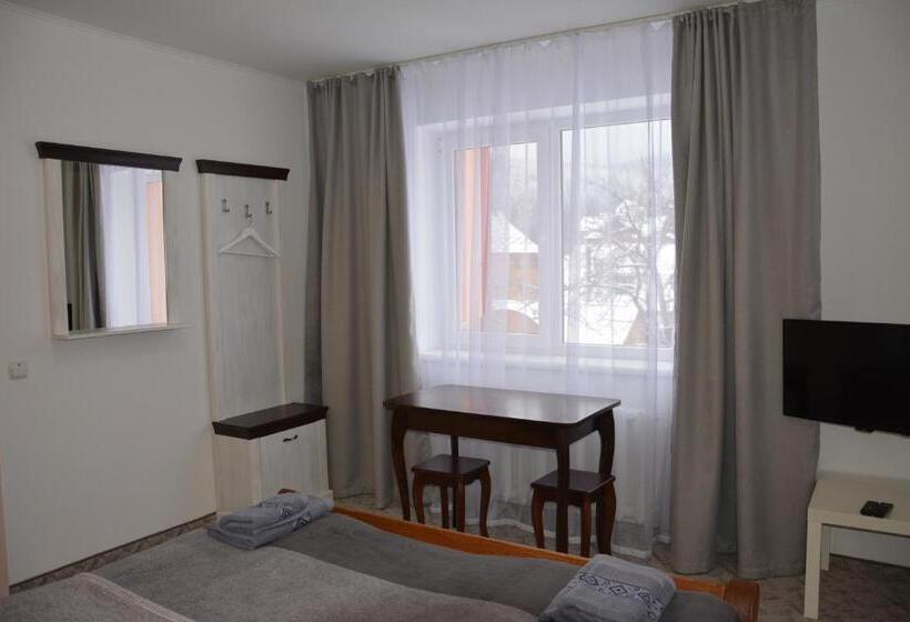 اتاق استاندارد با چشمانداز کوهستان, Bukovets