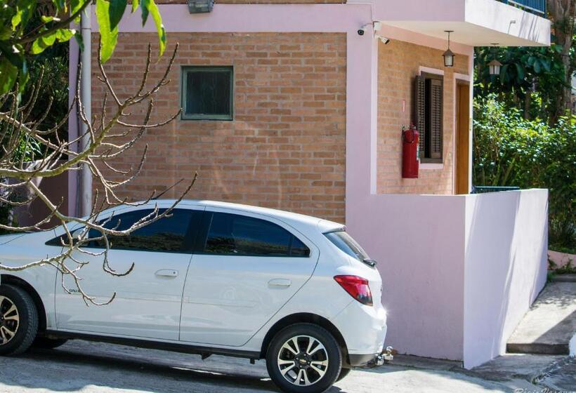 샬레, Pousada Vila Rica