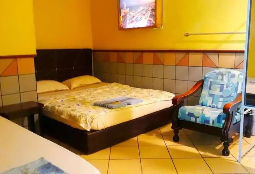 Standard Kolmen Hengen Huone, Rose Guesthouse