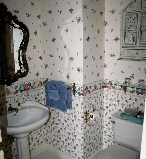 キングサイズベッドのスタンダードルーム, Heron Cay Lakeview Bed & Breakfast