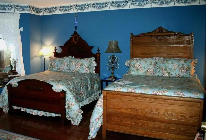 プールの見えるスーペリアルーム, Heron Cay Lakeview Bed & Breakfast