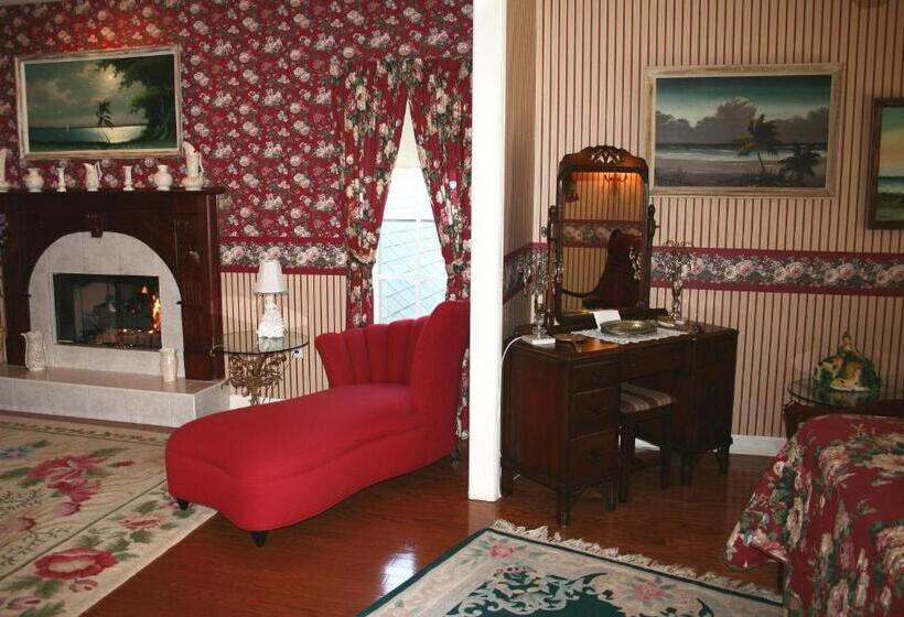 디럭스 스위트 킹 침대, Heron Cay Lakeview Bed & Breakfast