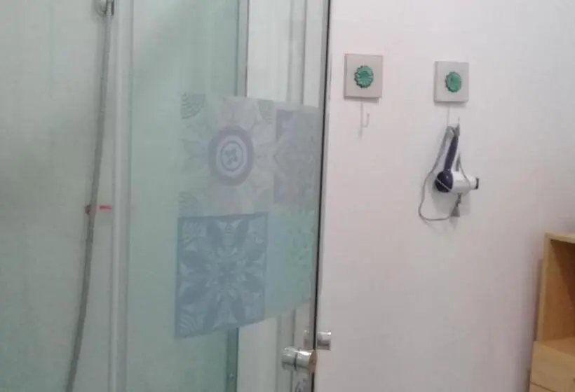 اتاق استاندارد با سرویس بهداشتی مشترک, Hostal Casa Azul