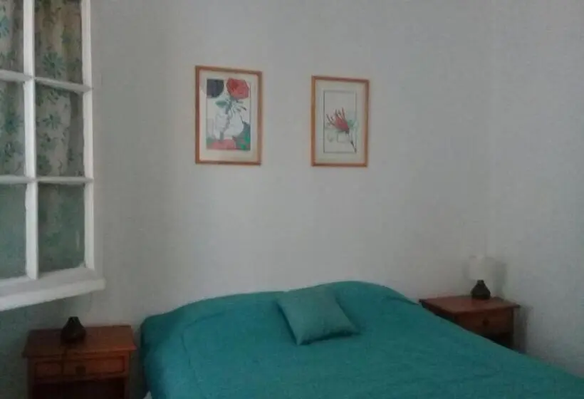اتاق استاندارد با سرویس بهداشتی مشترک, Hostal Casa Azul