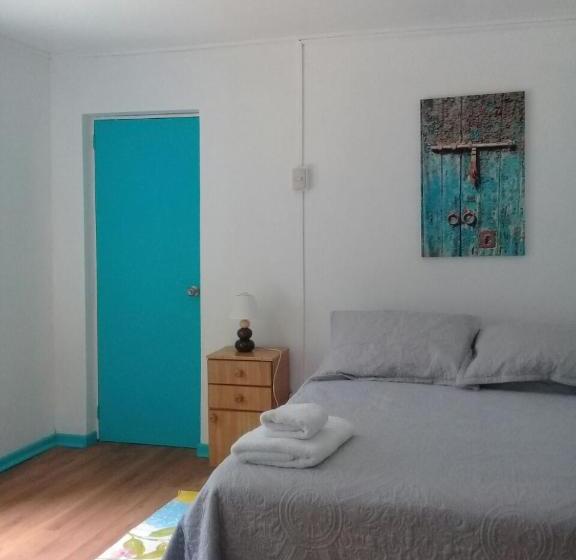 家庭间, Hostal Casa Azul