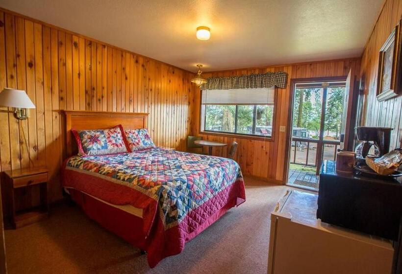 Номер Стандарт с Балконом, Crater Lake Gateway Rocky Point Resort