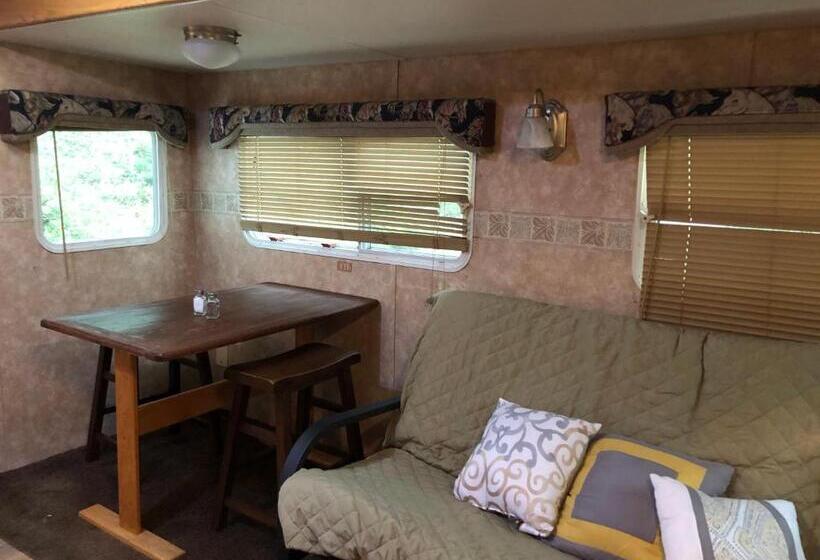 Номер Стандарт, Crater Lake Gateway Rocky Point Resort