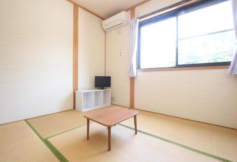 اتاق اکونومی یک تخته, Minshuku Tsurinoie