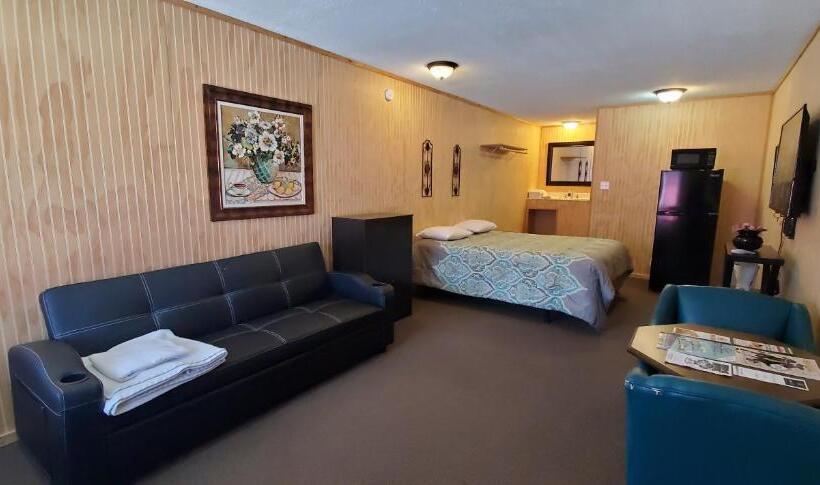 Номер Deluxe, Highport Inn