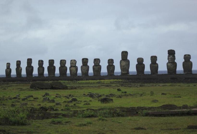 חדר לארבעה סטנדרטי עם נוף לגינה, Hostal Y Cabañas Aorangi