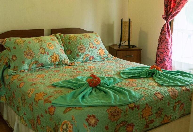 정원 전망 4인용 스탠다드 룸, Hostal Y Cabañas Aorangi