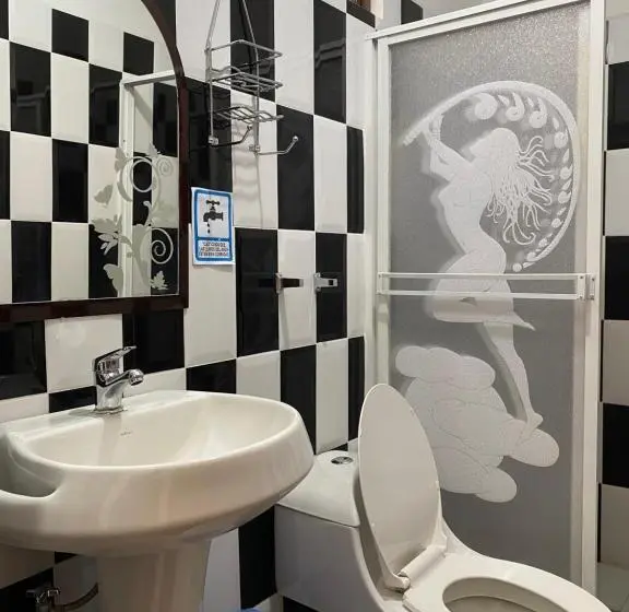 اتاق استاندارد, Hostal Arauco