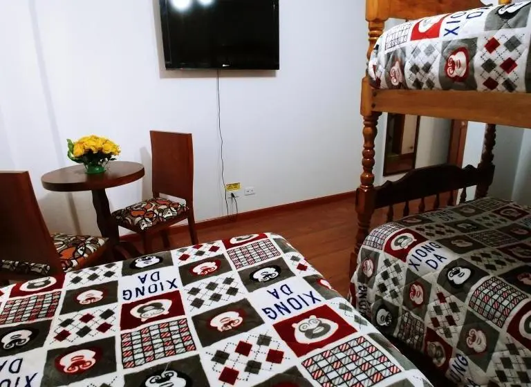 اتاق استاندارد سه نفره, Hostal Arauco