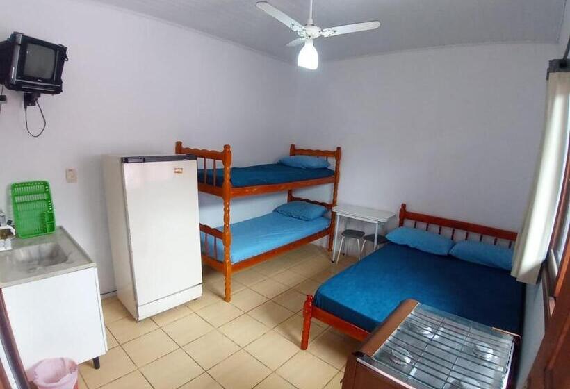 חדר סטנדרט לארבעה, Pousada Tuiuti