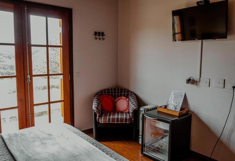 غرفة قياسية مزوَّدة بشُرفة, Ville De France