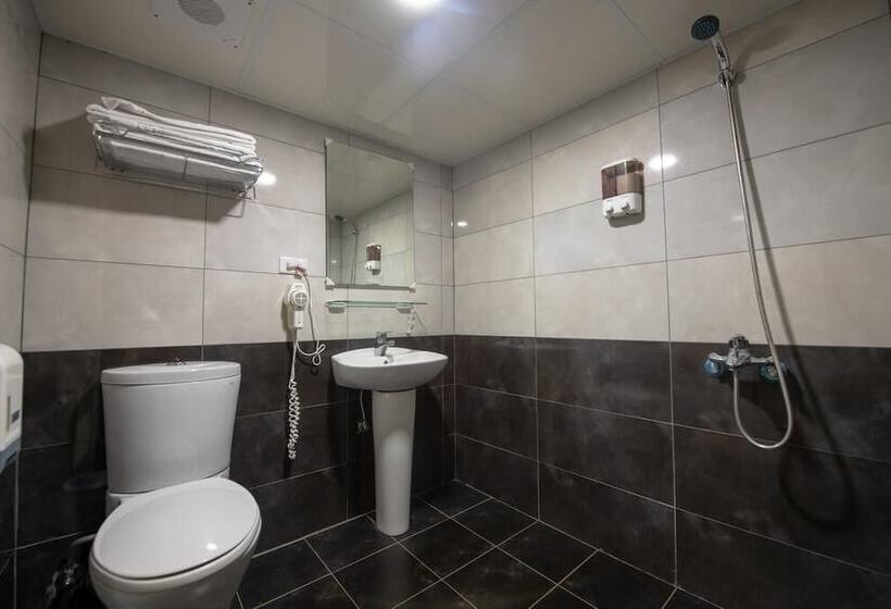 اتاق استاندارد چهار تخته, England Vacation