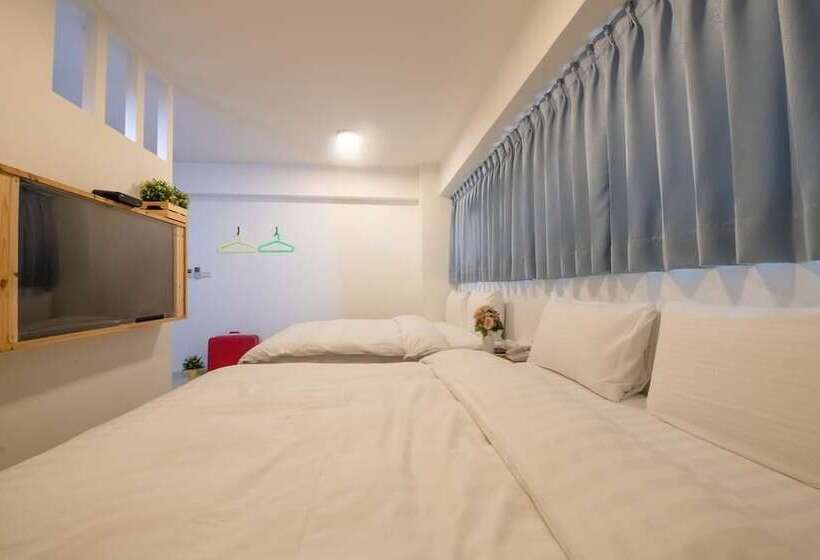 اتاق استاندارد چهار تخته, England Vacation