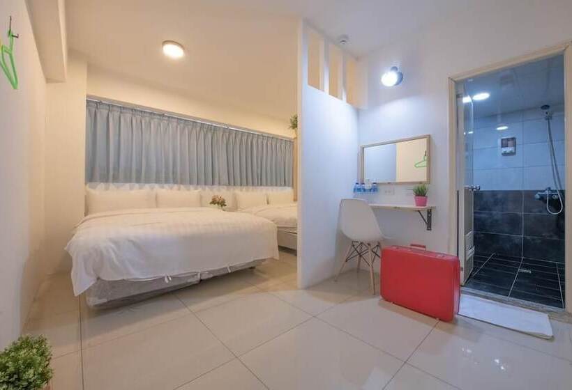 اتاق استاندارد چهار تخته, England Vacation