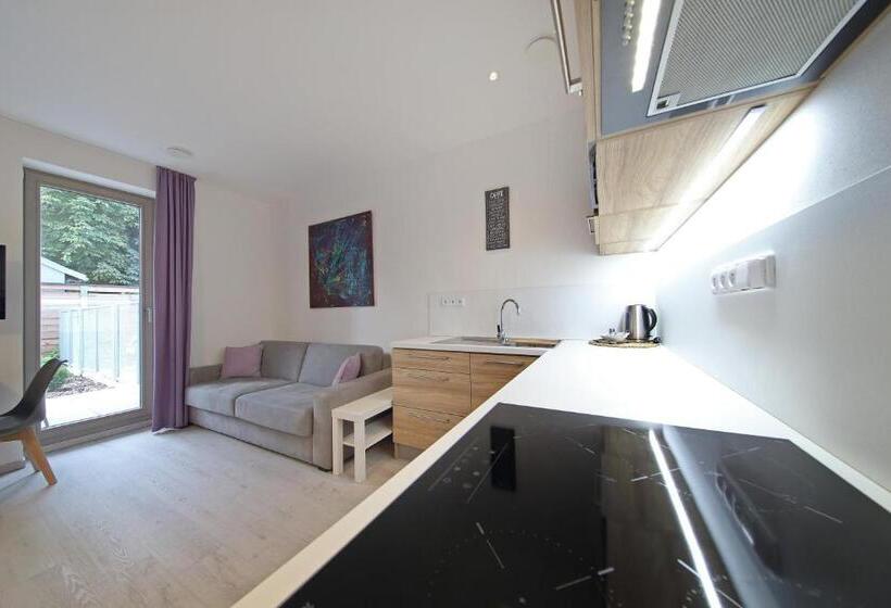 إستوديو قياسى, Apartmány Terasy Café