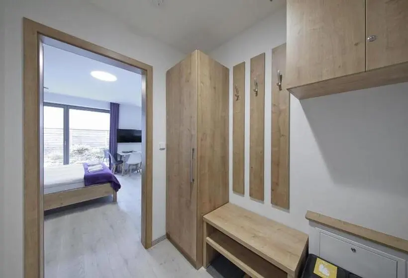 استودیوی استاندارد, Apartmány Terasy Café