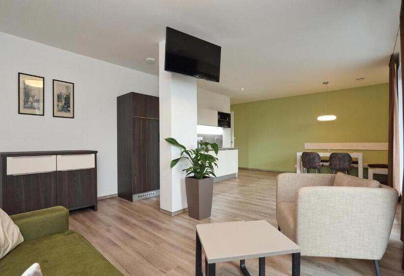 شقة غرفة واحدة مزودة بتراس, Apartmány Terasy Café