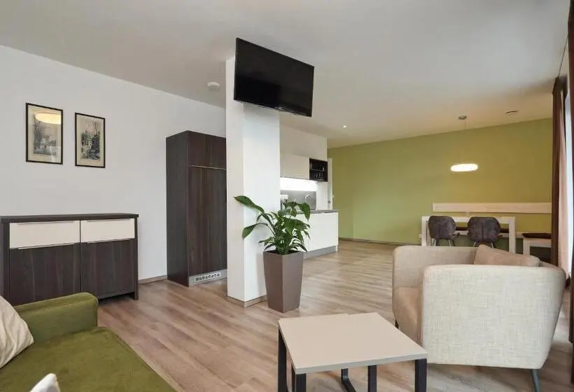 آپارتمان 1 خوابه با تراس, Apartmány Terasy Café