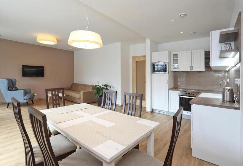 شقة غرفتين, Apartmány Terasy Café