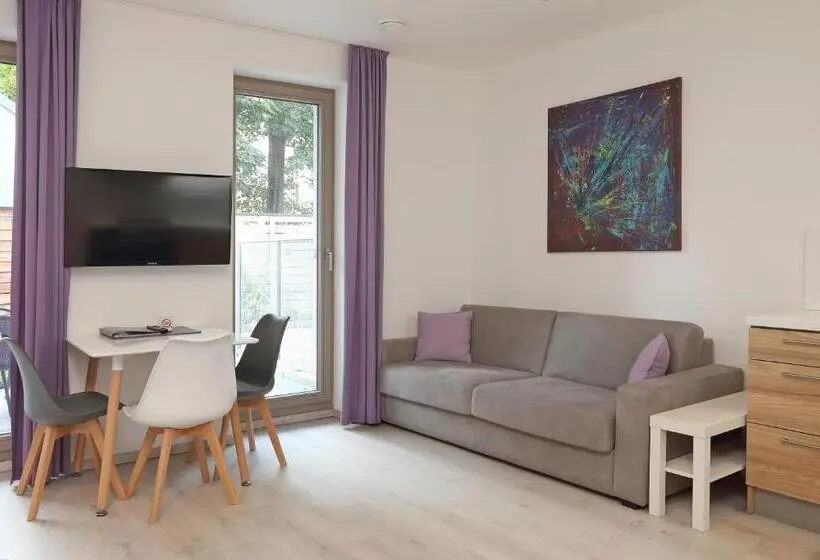 استودیوی استاندارد, Apartmány Terasy Café