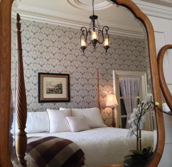 キングサイズベッドのデラックススイート, The Foxglove Inn