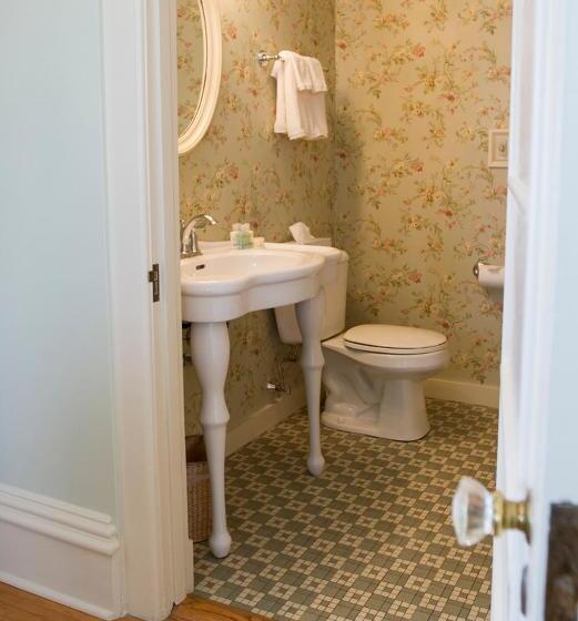 Люкс Повышенной Комфортности, The Foxglove Inn